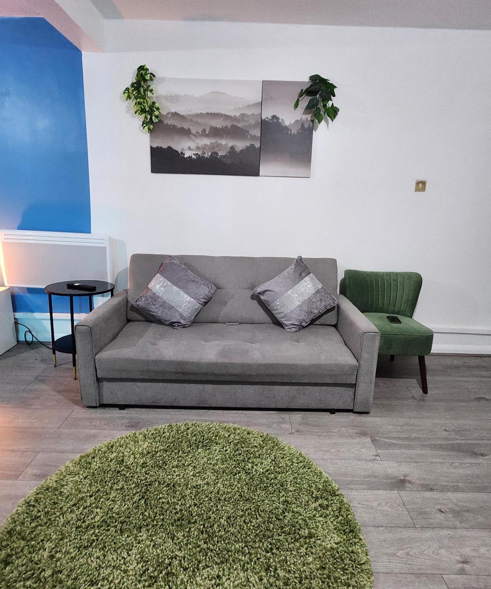 New Deluxe Studio Apt-2 London Luaran gambar
