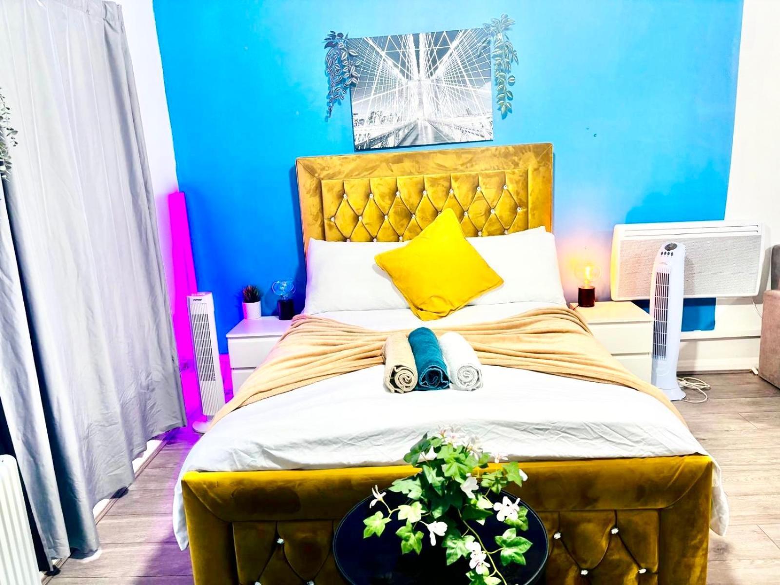 New Deluxe Studio Apt-2 London Luaran gambar
